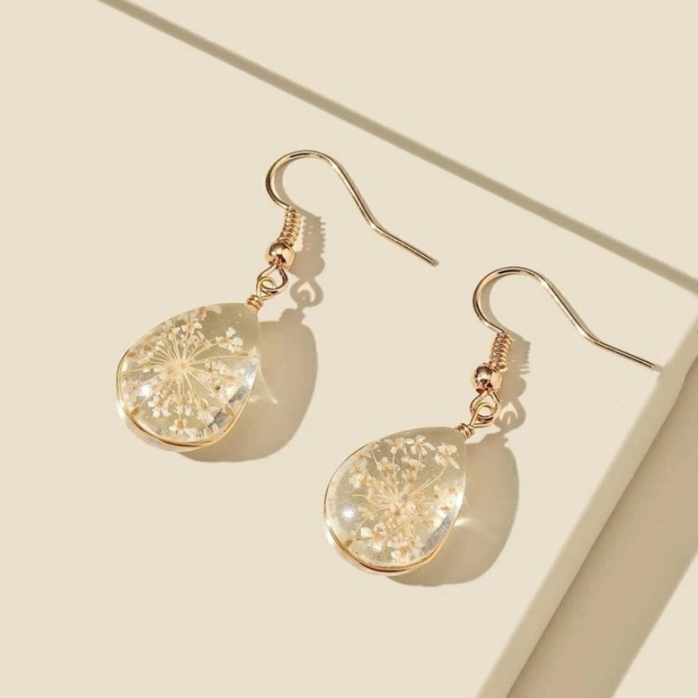 ✨🆕✨ Boho BEIGE 🤎 Clear Waterdrop Drop Dangle Earrings✨
